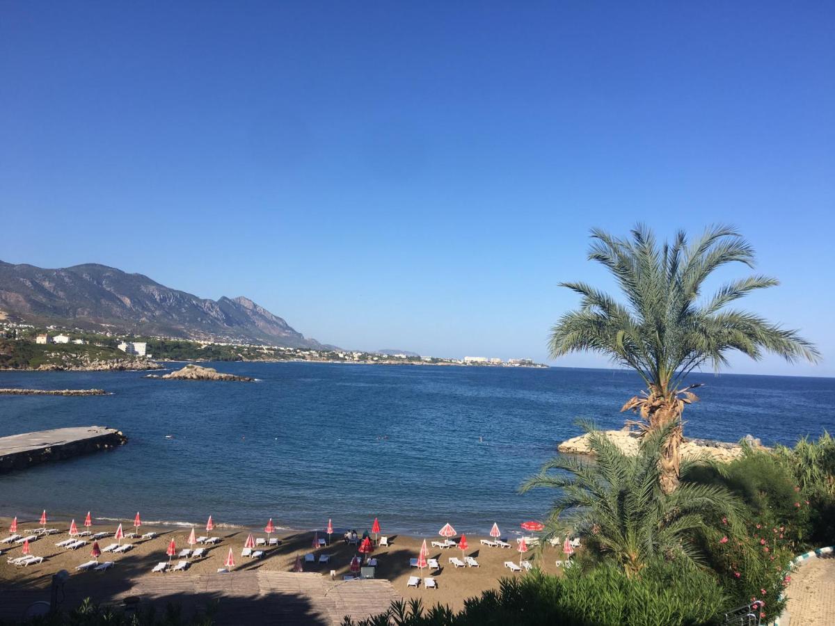 Sunshine Prestige Apartments Agios Georgios  Exteriör bild