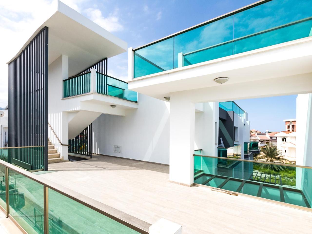 Sunshine Prestige Apartments Agios Georgios  Exteriör bild